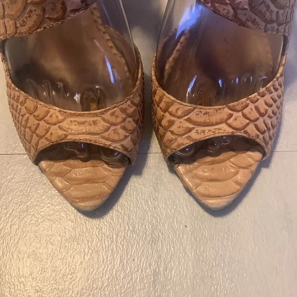 La Fenice Venezia Women's Brown Reptile Print Heelede Peep Toe Sandals Size 8.5 - Picture 10 of 15